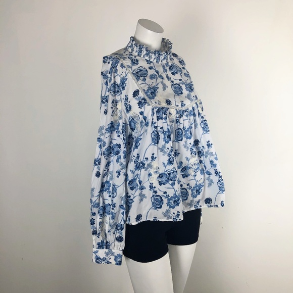 zara blue floral blouse